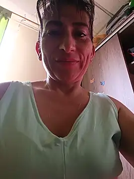Snapshot of Lucia_Rios chatting on 05/19/26, 09:32 Lucia Rios online show from 05/19/26, 09:32