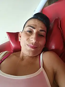 Snapshot of Lucia_Rios chatting on 05/24/26, 09:53 Lucia Rios online show from 05/24/26, 09:53