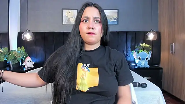 Snapshot of alejandra__garcia chatting on 07/01/26, 03:19 alejandra garcia online show from 07/01/26, 03:19