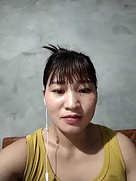 Lilinn  online show from 04/17/26, 01:03