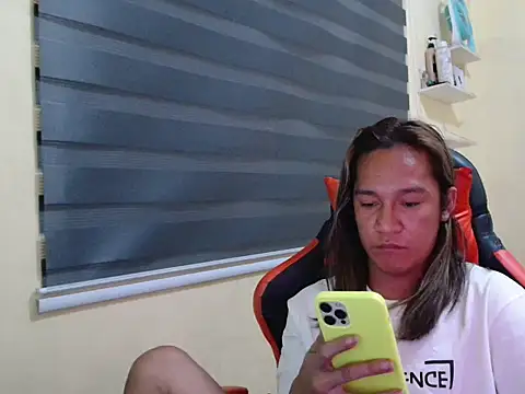 ashelyxyn69xx online show from 06/14/26, 05:09