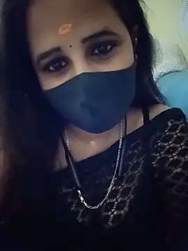Snapshot of Tamil_Rani- chatting on 06/28/26, 07:42 Tamil Rani- online show from 06/28/26, 07:42