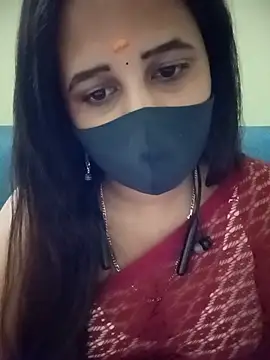 Snapshot of Tamil_Rani- chatting on 07/10/26, 05:34 Tamil Rani- online show from 07/10/26, 05:34