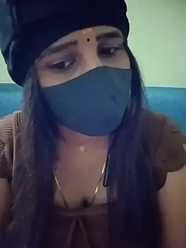 Snapshot of Tamil_Rani- chatting on 07/27/26, 05:42 Tamil Rani- online show from 07/27/26, 05:42
