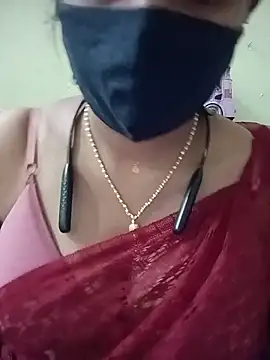 Snapshot of Tamil_Rani- chatting on 08/04/26, 06:16 Tamil Rani- online show from 08/04/26, 06:16