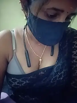 Snapshot of Tamil_Rani- chatting on 08/05/26, 07:22 Tamil Rani- online show from 08/05/26, 07:22