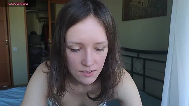 Tender Swan online show from 03/30/26, 08:59