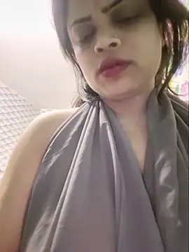 Snapshot of Beauty-3 chatting on 06/03/26, 05:07 Beauty-3 online show from 06/03/26, 05:07