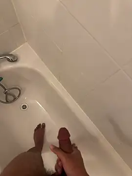 adhesivetn online show from 04/24/26, 03:58