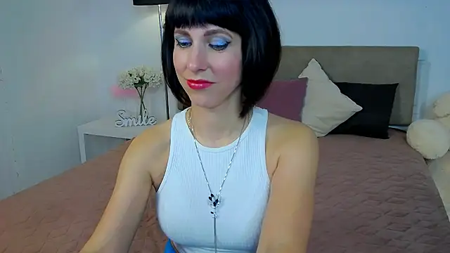 Snapshot of HeidieRaven chatting on 04/25/26, 01:41 HeidieRaven online show from 04/25/26, 01:41