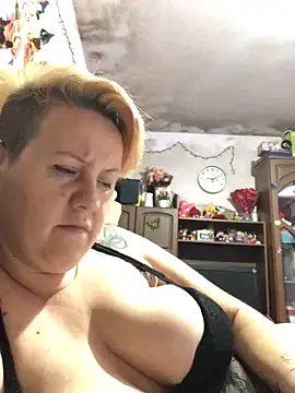 Snapshot of SofiaAmour chatting on 03/30/26, 06:09 SofiaAmour online show from 03/30/26, 06:09
