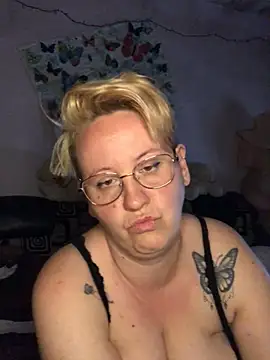 Snapshot of SofiaAmour chatting on 04/15/26, 08:09 SofiaAmour online show from 04/15/26, 08:09