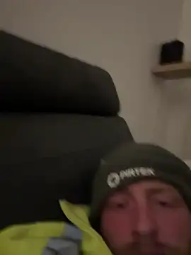 Ollie25195 online show from 03/02/26, 07:32