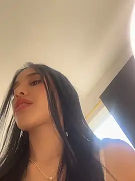 Mia-villalobos online show from 03/09/26, 01:59