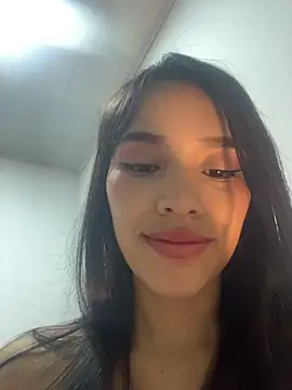 Mia-villalobos online show from 03/29/26, 09:04