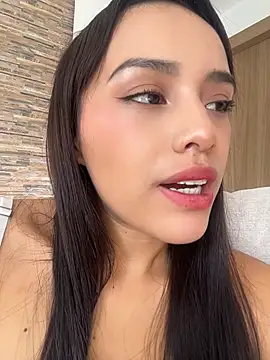 Snapshot of Mia-villalobos chatting on 05/23/26, 01:48 Mia-villalobos online show from 05/23/26, 01:48