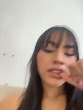 Mia-villalobos online show from 07/10/26, 01:47