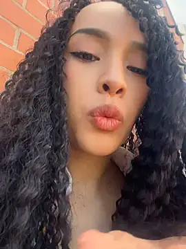 Mia-villalobos online show from 07/24/26, 01:42