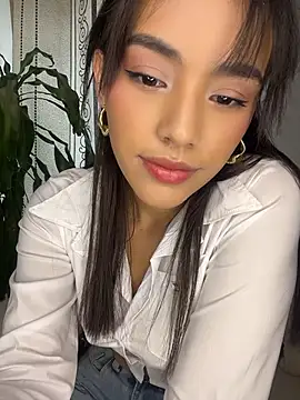 Mia-villalobos online show from 08/01/26, 03:33