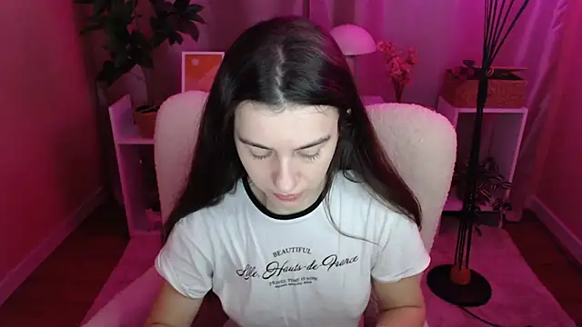 MistyBree online show from 04/15/26, 08:10