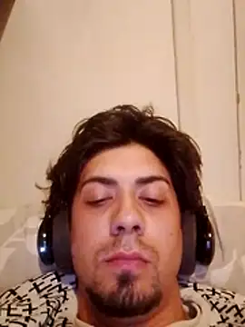 iShon777 online show from 04/14/26, 11:00