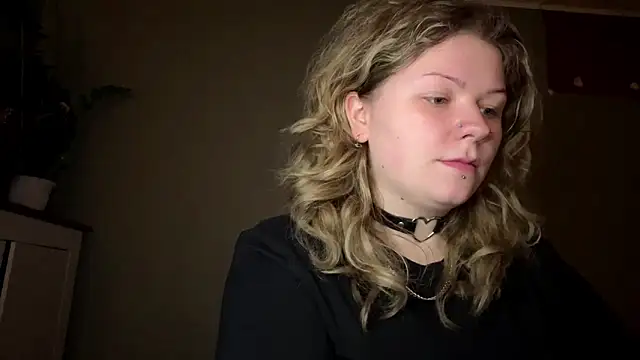 YoungAlina online show from 04/07/26, 08:09