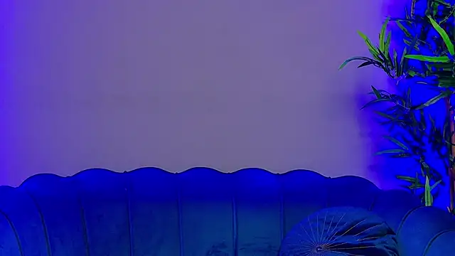 RaysaDrake online show from 05/12/26, 04:09