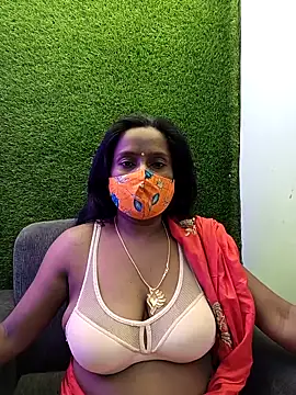 misti-boudii online show from 04/15/26, 03:46