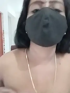 Snapshot of misti-boudii chatting on 07/01/26, 02:24 misti-boudii online show from 07/01/26, 02:24
