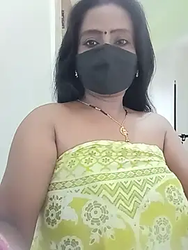 Snapshot of misti-boudii chatting on 07/13/26, 02:25 misti-boudii online show from 07/13/26, 02:25