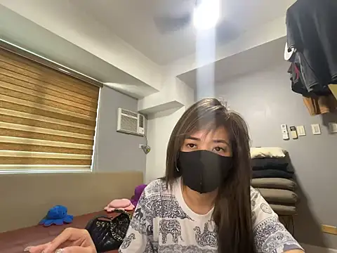 strawberryblossom93 online show from 03/22/26, 03:54
