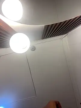 Emi rousse online show from 04/09/26, 11:48