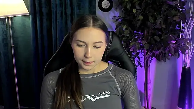 OliviaLang online show from 03/16/26, 11:14