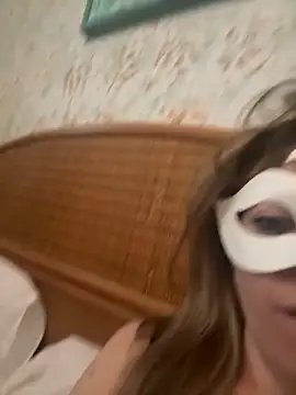 Snapshot of AdamoedEva chatting on 04/05/26, 08:33 AdamoedEva online show from 04/05/26, 08:33