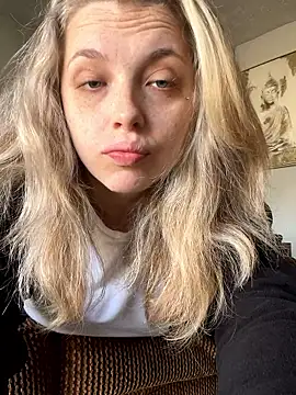 imkhloe online show from 03/09/26, 04:22