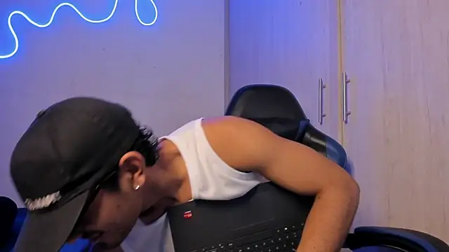 jossi12345j online show from 04/06/26, 01:14