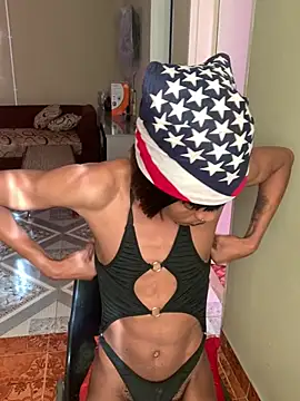 Kinky-Nicky04 online show from 04/20/26, 06:38