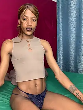 Snapshot of Kinky-Nicky04 chatting on 07/15/26, 12:38 Kinky-Nicky04 online show from 07/15/26, 12:38