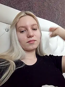 Glowing Jessica online show from 03/03/26, 09:59