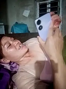 dualeo11 online show from 04/21/26, 02:45