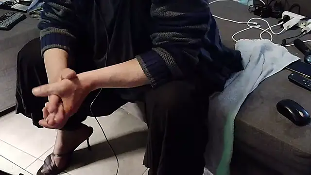 lovious69 online show from 05/17/26, 02:13