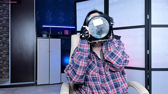 Lucky Milf online show from 04/05/26, 02:03