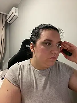 Luizaa004 online show from 03/01/26, 08:22