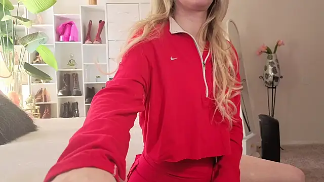 polly peach online show from 03/04/26, 03:29