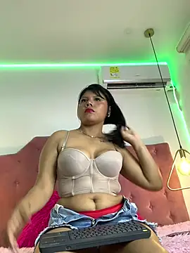 Zarahoneey  online show from 03/03/26, 11:49