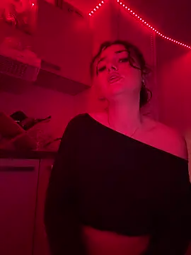 Claraaaaa06 online show from 03/10/26, 08:14