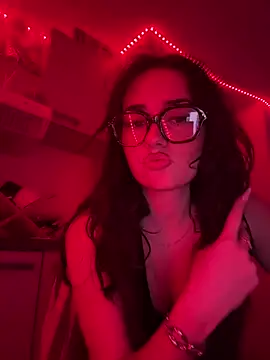 Claraaaaa06 online show from 03/15/26, 08:48