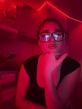 Claraaaaa06 online show from 04/06/26, 07:48