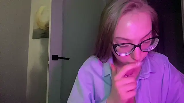 AngelinaFox0202 online show from 03/02/26, 08:15