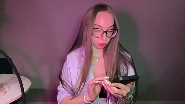 AngelinaFox0202 online show from 03/03/26, 08:48